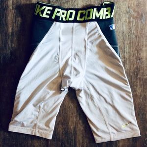 Nike Pro Combat Compression Shorts Men’s Size M
